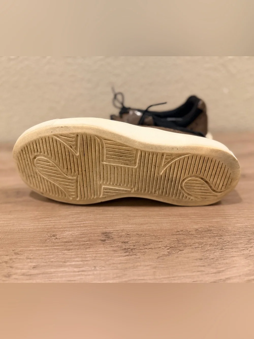 SAS Oxland - Women's Bkack Pecan Casual Shoe with Wide Toe Box Size 8M